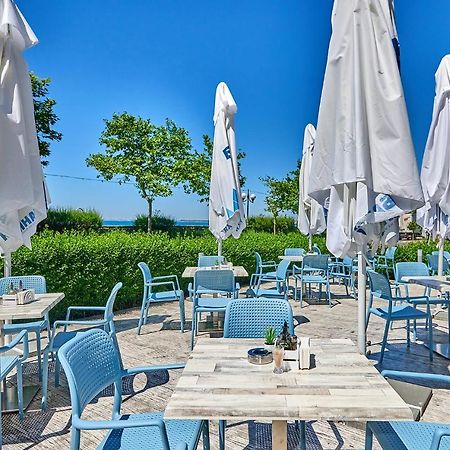 Neptun Hotel Pomorie Bagian luar foto